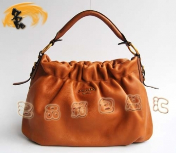 80046 �����_ ţƤ����μ���uŮ�� Prada�μ�� Prada����� �\��ɫ