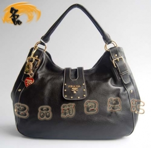 091228 �����_ �������u���eŮ�� Prada���¿� Prada����� ���ɫ