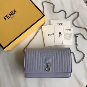FENDI �ҵ� 6346  ��ܛ��rܛ���ʽƤ�A  ���٭h �ɲ�ж朗l�玧 �\��ɫ