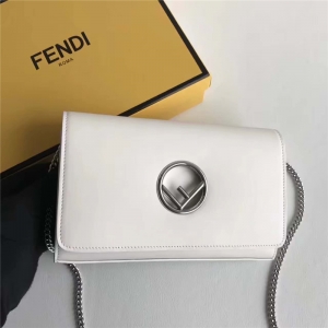 FENDI �ҵ� 004 2017�ﶬ�¿� ��Ƥ���w����朗l�ִ����ð� ��ɫ