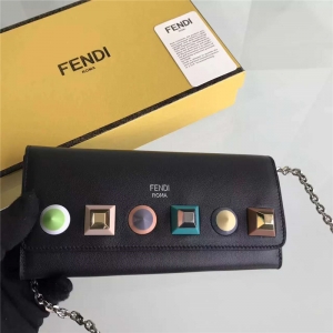FENDI �ҵ� 0251 2017�¿��Ϸ�СţƤ�๦���L���T�朗l��б��� ��ɫ���