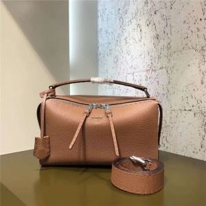 FENDI �ҵ�  8762 2017�¿� ţƤŮʿ�μ������ �_�R��ʿ�D�� �ɫ