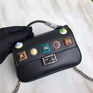 FENDI 1765 17�¿�СţƤ��ɫ�Tᔰ�  �����_�� �pF��朗l�� ��ɫ��ɫ�T�