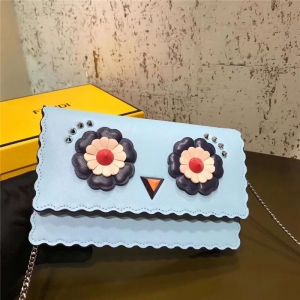 Fendi 2017�¿� Tube Faces СţƤ ��Ƥ朗l�����ð� ���{(l��n)ɫ