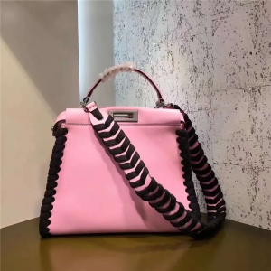 FENDI  �ҵ�7210 СţƤ������� Ƥ�l���� ���K�玧 ������