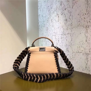 FENDI  �ҵ�7210 СţƤ������� Ƥ�l���� ���K�玧 ������