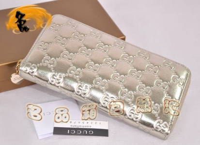 154591 һ��һƷ�| Gucci�M��ţƤ�pG�����r�����eŮʿ�X�� Gucci�L���X�� �yɫ