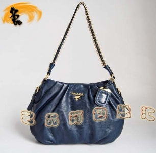 80060 ԭ��һ��һƷ�|(zh��) Prada���¿� �M(j��n)�ڸߙnţƤ�r��Ů�� Prada�μ�� ���{(l��n)ɫ