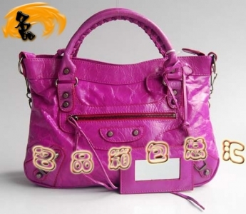 331 Balenciaga����� �������ҽ�(j��ng)���r(sh��)��Ůʿ���e�μ�� Balenciaga�C(j��)܇(ch��)��