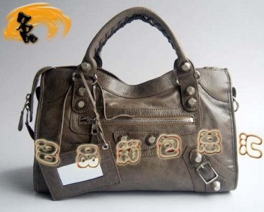 084332A Balenciaga�C܇�� �μ�� ������������� �M����Ƥ���yᔕr��Ů�� �y��ɫ