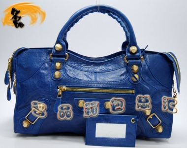 084328B  BalenciagaŮ�� ����� �������҆μ�� �M����Ƥ�r�����eŮ�� �{ɫ