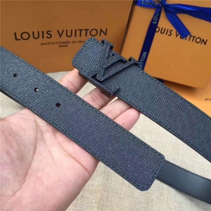 LVƤ�� ԭ��Ʒ�| �M��ţƤ �ֹ��p�� Louis vuitton ��ɫ