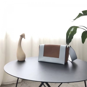 Celine ِ�� Frame �y�� �r��ƴɫСţƤ б��μ�� �\�m ��ɫ