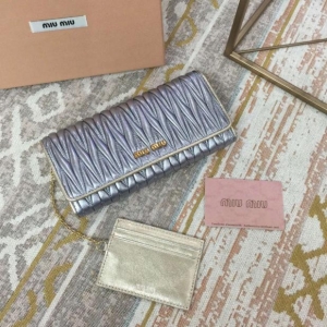 miumiuŮʿ�X�� �������w�L���X�� ������ް���Ƥ�yɫ�ְ�