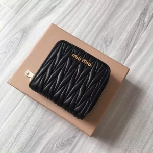 miumiuŮʿ�X�� �̿�С�X�� 2017�����