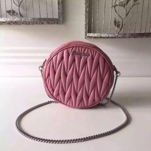 ���� MiumiuŮ�� 2017�����¿� �ݳ�Ʒ 피��M�ھd��Ƥ