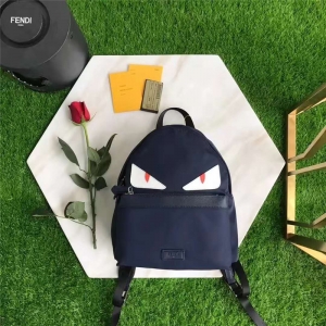 Fendi�ҵ��¿��p��� Fendi����С�֫F�۾� �ҵ��p��� ��ɫ/����