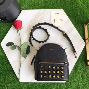 FENDI 2017��Ʒ �ҵ� Ůʿ���� �M��СţƤ�Tᔰ� �p��� ��ɫ