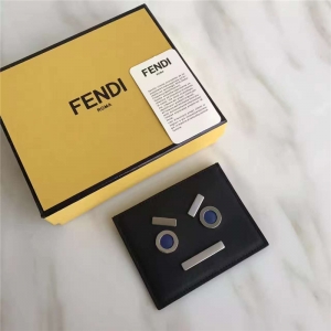 FENDI �ҵ� 2017�¿� face СţƤ���A�ӿ�Ƭ�� ��ɫ
