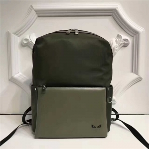 Fendi �ҵ��¿� ����ƴƤ BAG BUGS�۾��D�� �p�米�� ܊�Gɫ