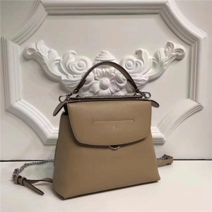 Fendi �ҵ� T�_���ͬ�� BACK TO SCHOOL����ϵ�� �μ�б����� ��ɫ