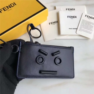 FENDI �ҵ� 2017�¿� face����ͬɫ�N�� СţƤ ���X��耳װ� ��ɫ