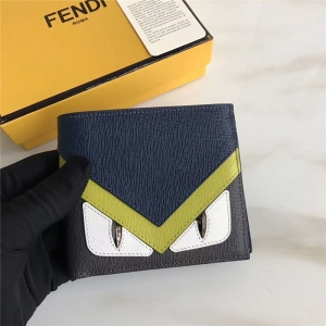 FENDI �ҵ� �zӡƴɫ����СţƤ�̿�MʽƤ�A �{(l��n)�~���ۺ�Ƥ