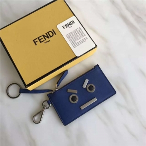 FENDI �ҵ� 0235Ƥ�|(zh��)������b�СţƤ���A�ӿ�Ƭ�� ���X�� 耳װ� �{(l��n)ɫ