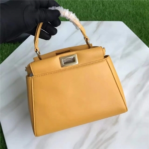 2590 FENDI �ҵ� ܛ��Ƥ������� �ɂ��ȴ� ������� �Sɫ