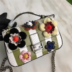 8765C FENDI DOUBLE MICRO BAGUETTE ˮ��Ƥ����Ƥ �����b� �G���