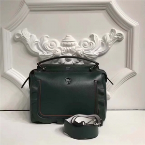 8776 FENDI �ҵ� СţƤ �ް������߅ ����μ�� ī�Gɫ