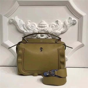 8776 FENDI �ҵ� СţƤ �ް������߅ ����μ�� �S��ɫ