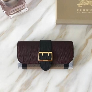 Burberry�¿� �͌����X�� Ƥ�� �L���X�A ���ƼyСţƤ ��ɫ