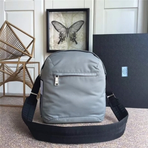 2VE026 Prada�����_�а� Prada��ʿ�μ�� �����_�����μ�� �{��ɫ