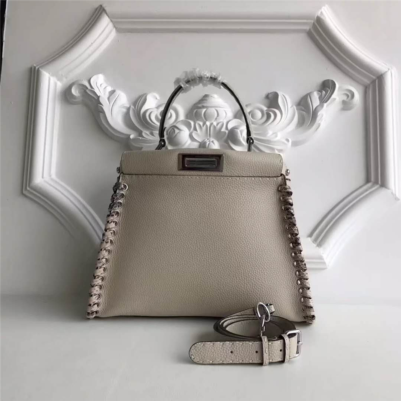 2105AM FENDI�ҵ� ߅����Ƥ�����b� ��֦�yţƤ����� ��ɫ