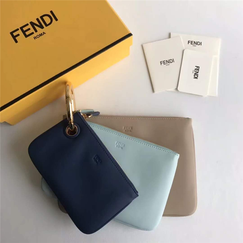 001 FENDI�ҵ� F IS FEND �������h СţƤ ���ð� �{�G��