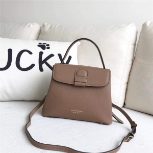 Burberry�͌��� �������� �ژ��n�� ���ذ� ���ø�� ��ɫ