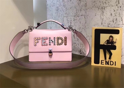 1381 FENDI�ҵ� KANI���w�ִ� �����T� �ҵ�Ů�� б������ ��ɫ