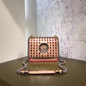 610 FENDI�ҵ� �����ִ� ţƤԭ������� �pɫ�T�