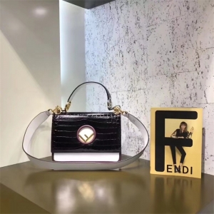 2817 FENDI�ҵ� ˮ��Ƥ ţƤ����� �ٷ��¿� �ҵϰ��� ��ɫ