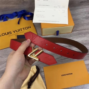 M8421 LOUIS VUITTON ������Ʒ LVƤ�� �p���pɫ���� �tɫ