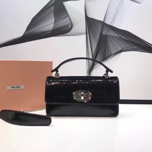 5BD115 MIUMIU�����¿� �ֹ���Ƭ ���D�i ���w朗l�� ��ɫ