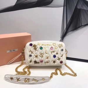 5BH118 MIUMIU�����¿� �ް�С��Ƥ �N���N� ���C�� ��ɫ