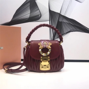 5BH111 MIUMIU������Ʒ С��Ƥ С̖ ��ˮ���b��� ����μ�� ���t