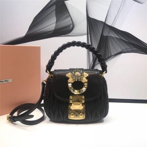 5BH111 MIUMIU������Ʒ С��Ƥ С̖ ��ˮ���b��� ����μ�� ��ɫ