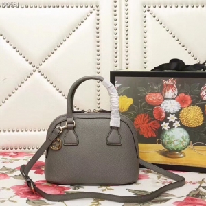 449661 GucciŮ�� ��֦�yţƤ ����б�� ؐ���� ���ɫ