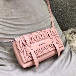 5BD076 MIUMIU���� �����¿� Grace Lux С��Ƥ �μ�б��� ��ɫ