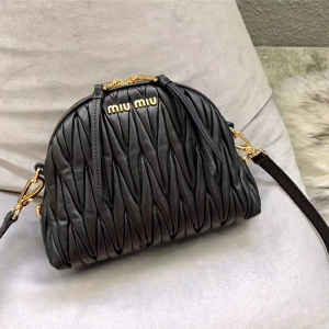 5BH092 MIUMIU���� �����¿� ܛ��� С̖������ ��ɫ