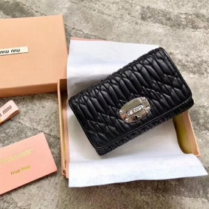 5MH015 MIUMIU �����¿� ܛţƤ ���� �࿨λ�X�A ��ɫ