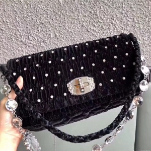 5BD233 MIUMIU���� �����¿� ���Z�q ��ˮ���@ʯ 朗l�� ��ɫ